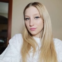 AlishaShy's Offline Chat Room