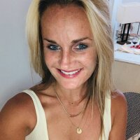 bree7590's Offline Chat Room