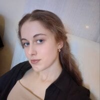 WillaHardcastle webcam model