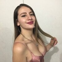 emmaa__sweett's Offline Chat Room