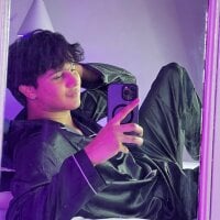 Leo_Savage_ webcam model