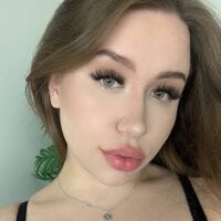 Monica_sexxx_sirens webcam