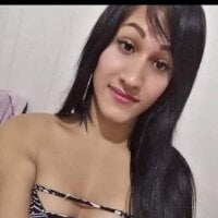 paty_suarez webcam model