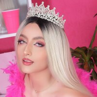 Anavi_ fully nude on webcam for live porn video chat