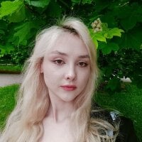 MistieSchorn webcam model