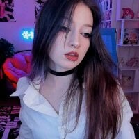 LiliLuna model avatar