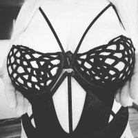 Sala de chat off-line de TayTitties