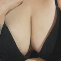 rubiaandrea_212108 webcam