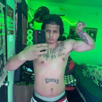 Slika avatara modela God_Deiv