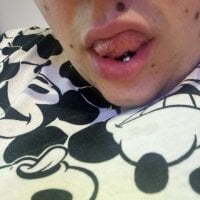 pelosa93's Offline Chat Room