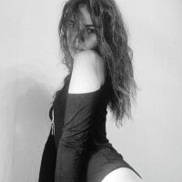 Melanie_Ford Adlı Modelin Çevrimdışı Sohbet Odası