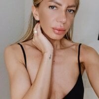 karlababe00 webcam model
