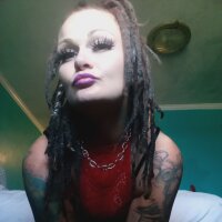 Chloee-Baby's Offline Chat Room