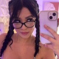 Chloe-Bell webcam model