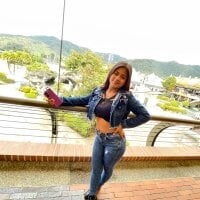 -Sweet_Bombom webcam