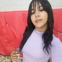 fabiana_ramirez's Offline Chat Room