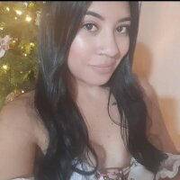 sofiabbyhot's Offline Chat Room