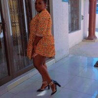 Yolanda-brownx's Offline Chat Room