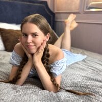 Alida_Brice webcam model