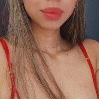 sofiigomez3's Offline Chat Room