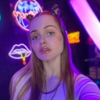 angrysportypeachh's Offline Chat Room