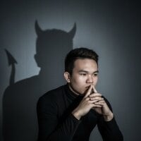 -_kur_- model avatar