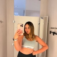 yourlilsecreet webcam