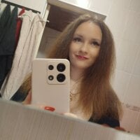 HotMommyVibes webcam model