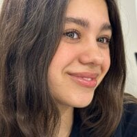 Nikki_Bloomz webcam model