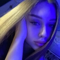 Malaya_u's Offline Chat Room