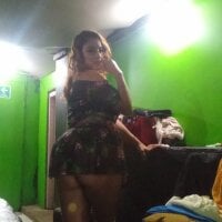 laylastyle's Offline Chat Room