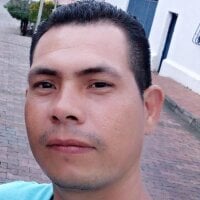 غرفة دردشة Strongrock_ دون اتصال