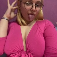 AnnaWoodly webcam model