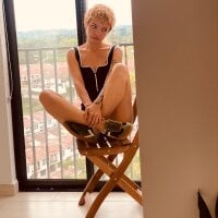 Raven444 webcam model