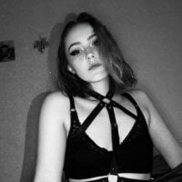 lia_rosens' Offline Chat Room