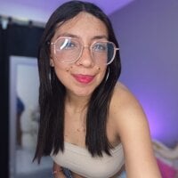 EvelynHarpee's Avatar Pic