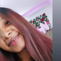 lauraesther's Offline Chat Room