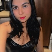 غرفة دردشة CamilaVelvet دون اتصال