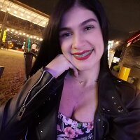 sweetscharlotte's Offline Chat Room