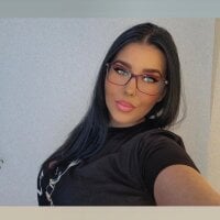 sarasweet01's Offline Chat Room