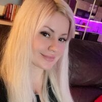 BoobbasHubas webcam model