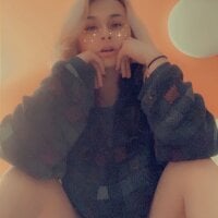 TrippyHippie001 অফলাইন চ্যাট রুম