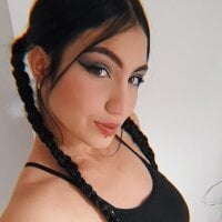 ginabaldoni Adlı Modelin Çevrimdışı Sohbet Odası