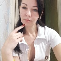 Adeline3302's Avatar Pic