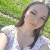 Emily--White: офлайн-чат