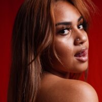 xosexyninaa's Offline Chat Room