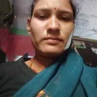 Hot_saiyra