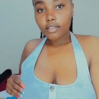 sweetyassbetty3 webcam