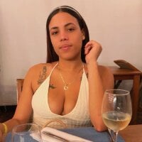 23Quenn webcam model