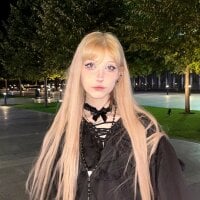 YanekaJules' Avatar Pic